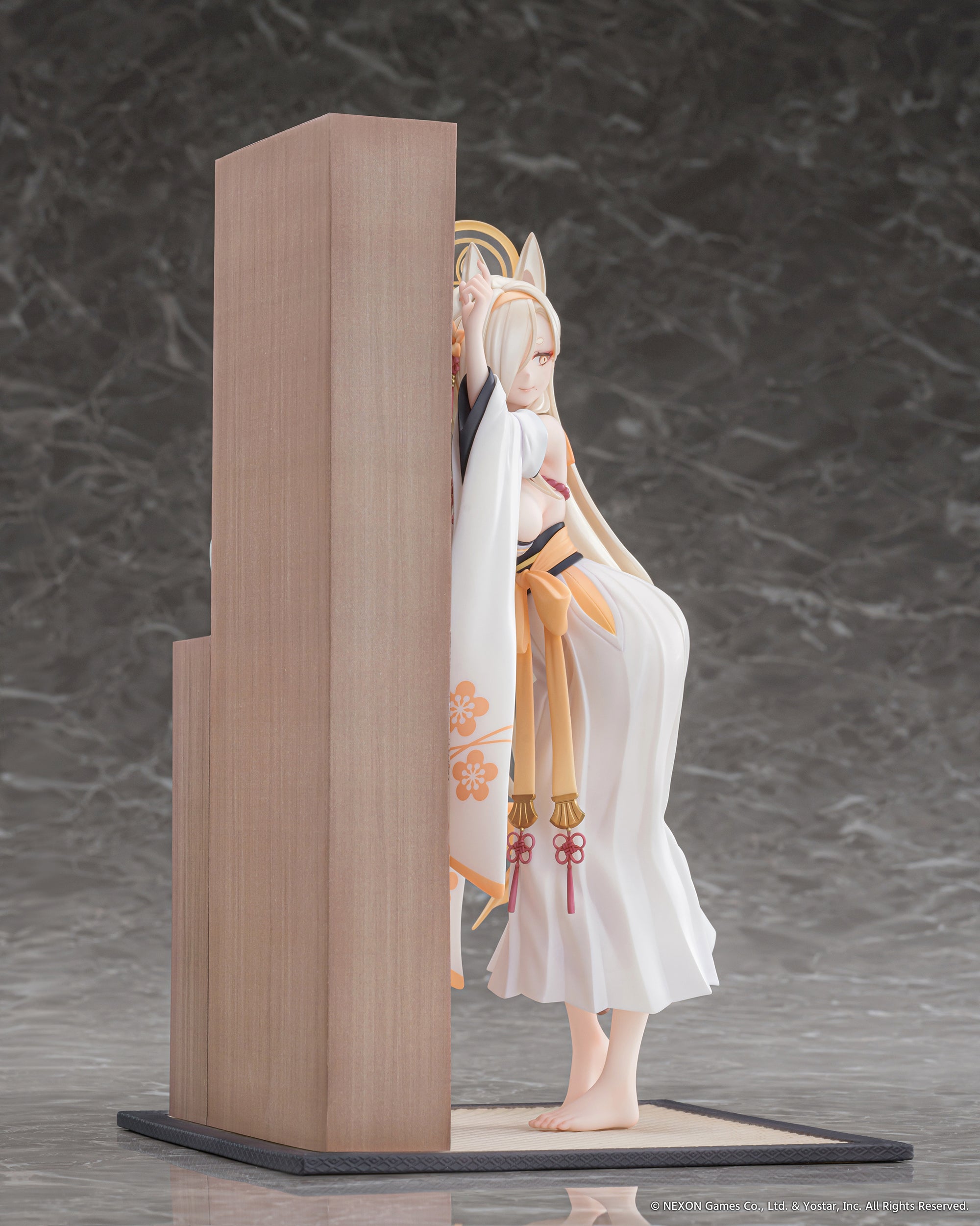 Blue Archive Kaho Memorial Lobby Ver. 1/7 Scale Figure