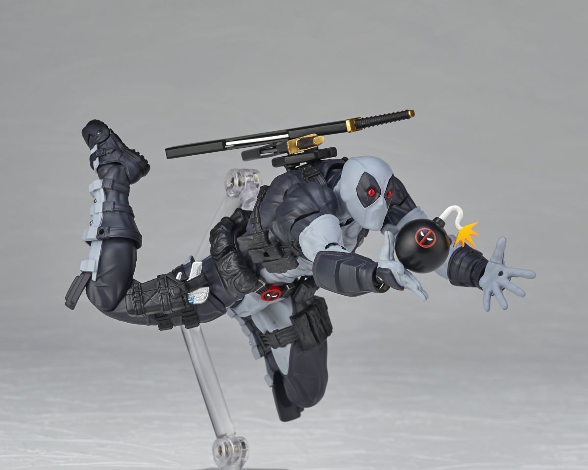 Revoltech Amazing Yamaguchi Deadpool Ver. 2.5 X-FORCE Color Ver.