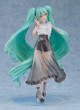 Hatsune Miku: NT Style Casual Wear Ver. 1/6 Scale Figure
