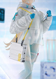DR. 1/7 Scale Figure
