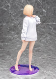 Chisato Nishikigi: Oversized Sweatshirt Ver. 1/7 Scale Figure