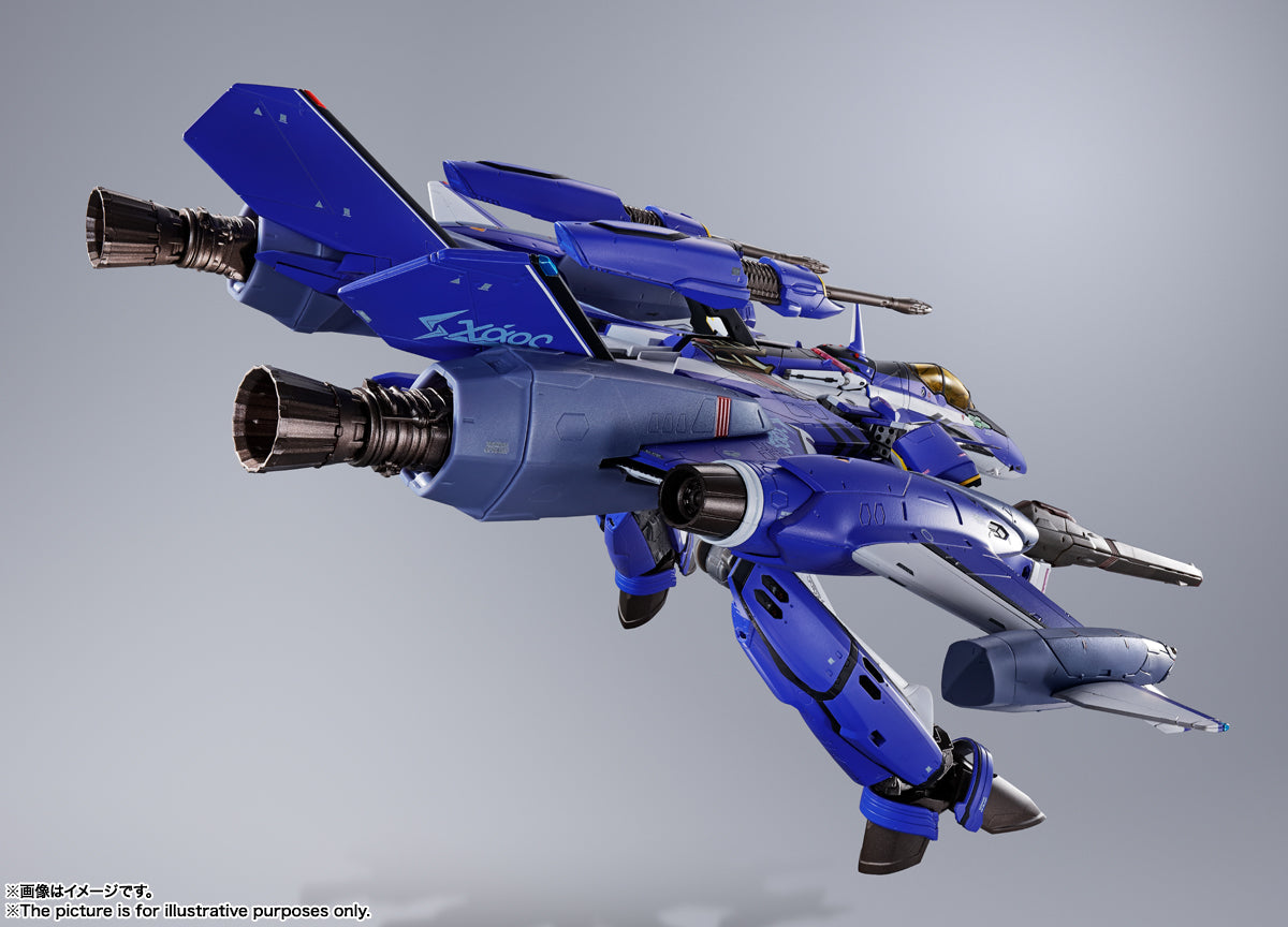 Bandai Tamashii Nations DX Chogokin YF-29 Durandal Valkyrie Bandai Tamashii Nations DX Chogokin YF-29 Durandal Valkyrie