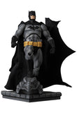 MAFEX Batman (HUSH Black ver.) (Re-Run)